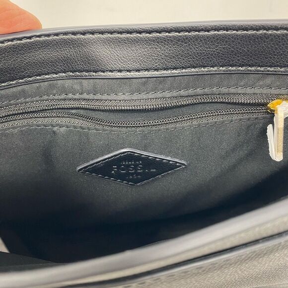 Fossil NWT Emery Black Leather Adjustable Crossbody Bag - Picture 9 of 13